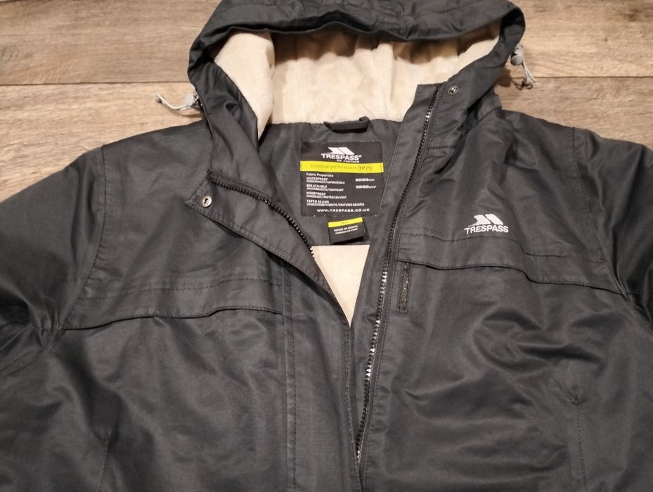 Парка жіноча  trespass