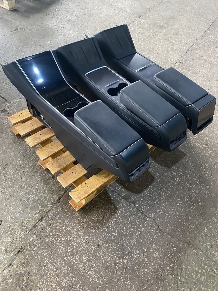 Консоль Tesla Model 3/Y
