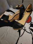 Buty na koturnie