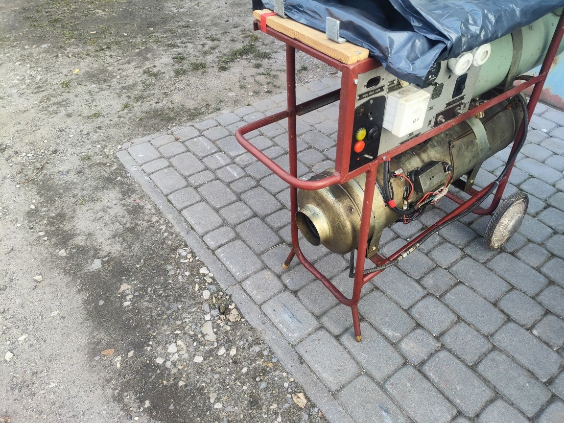 Dewasto Webasto Ogrzewanie  12V zasilane z akumulatora lub prostownika