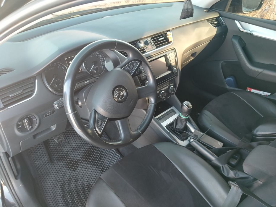 Шкода А7 13 року