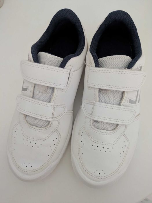 Ténis branco Decathlon - em excelente estado Tam.32 rapaz
