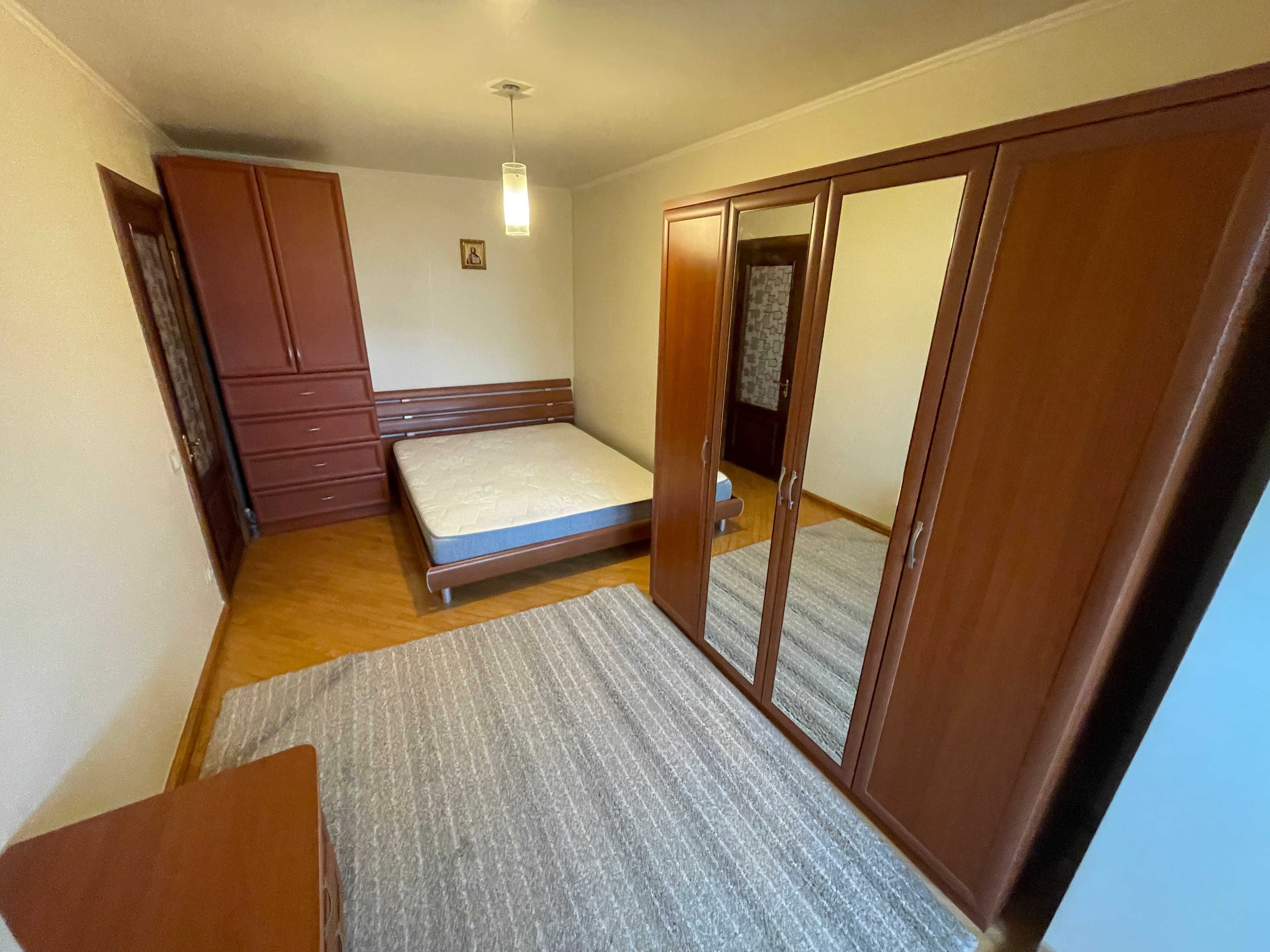 Продам 2 кімнатну квартиру 57 кв.м. м. Новояворівськ!