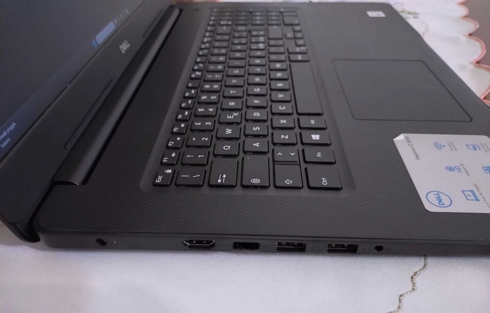 Dell Octacore 17.3" i7/8GB/1TB_Nvme gama Profissional