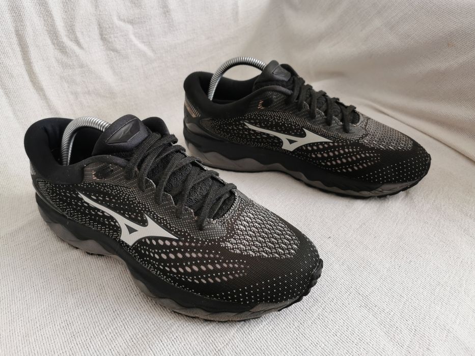Mizuno Wave Sky 3 buty sportowe do biegania 38,5