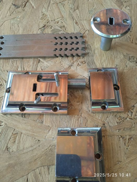 Продам замок накладной