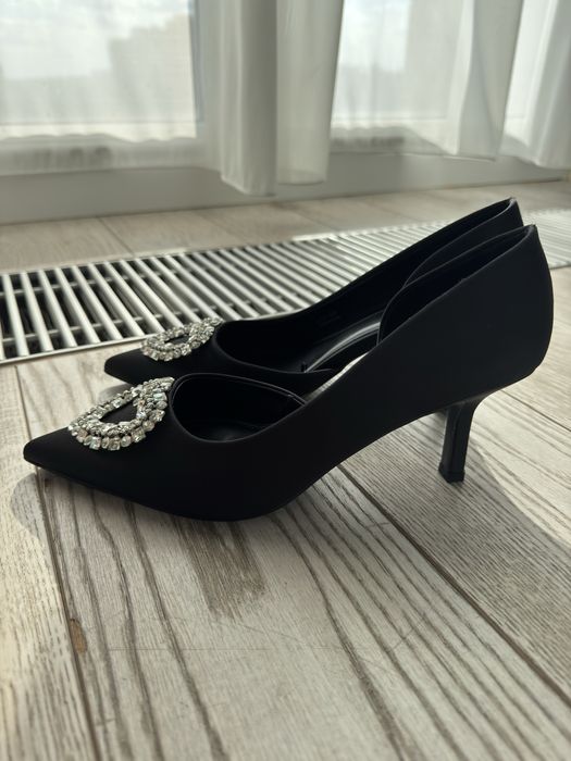 Стильні туфлі Reserved (40)