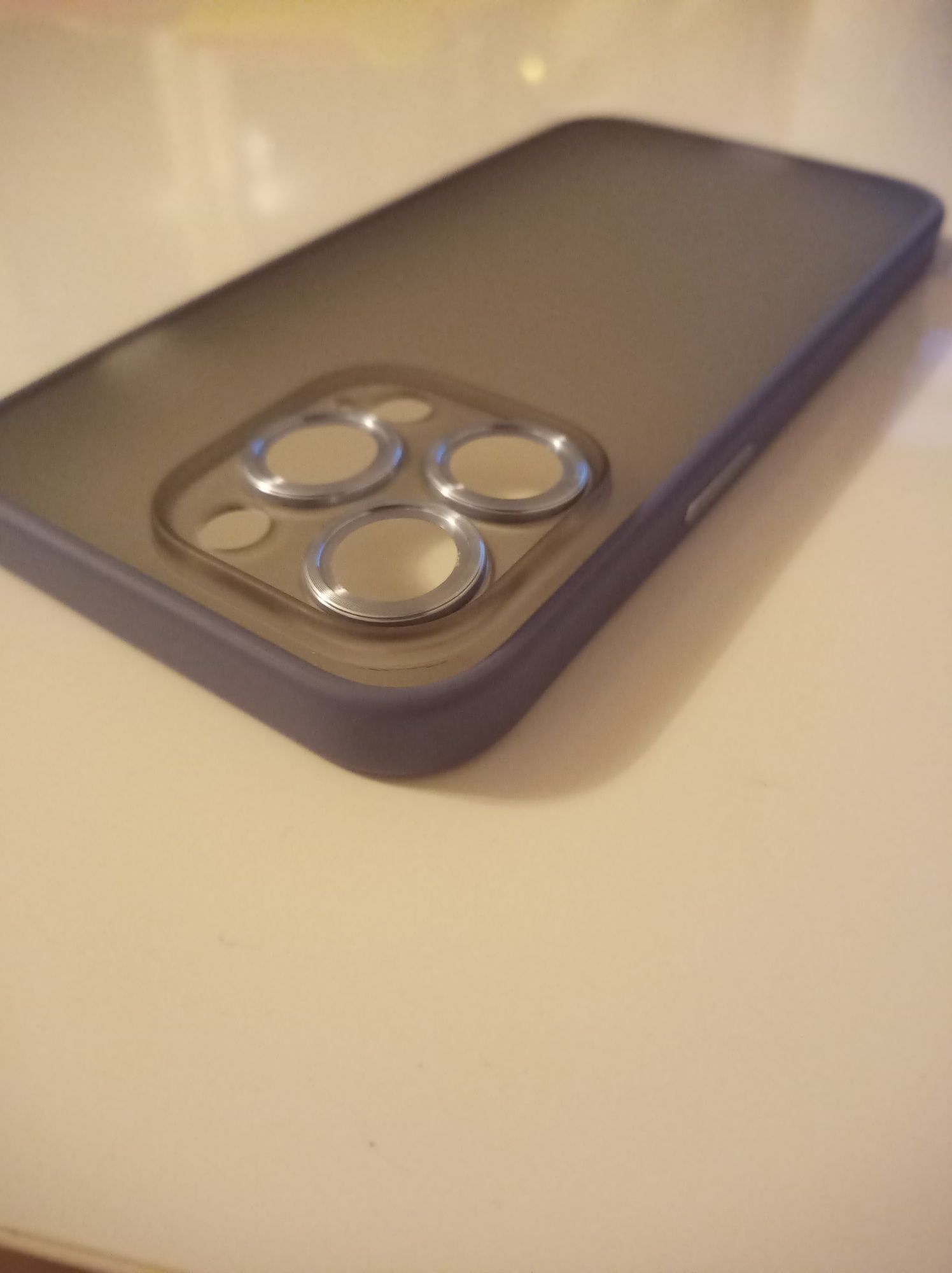 Etui iPhone 13 pro