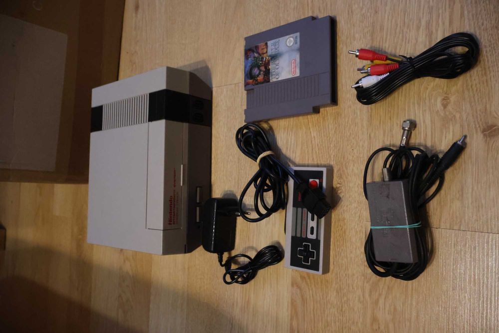 Zestaw Konsola Nintendo Nes PAL Pad ORYGINAŁ Battle of Olympus Ładna