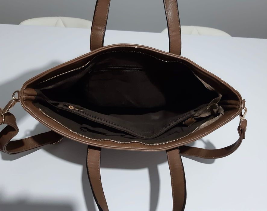 Saco / carteira de cor preta e castanha