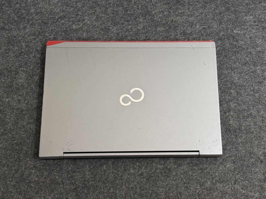 Ноутбук Fujitsu U745 Core i5 8GB Батарея 4 години
