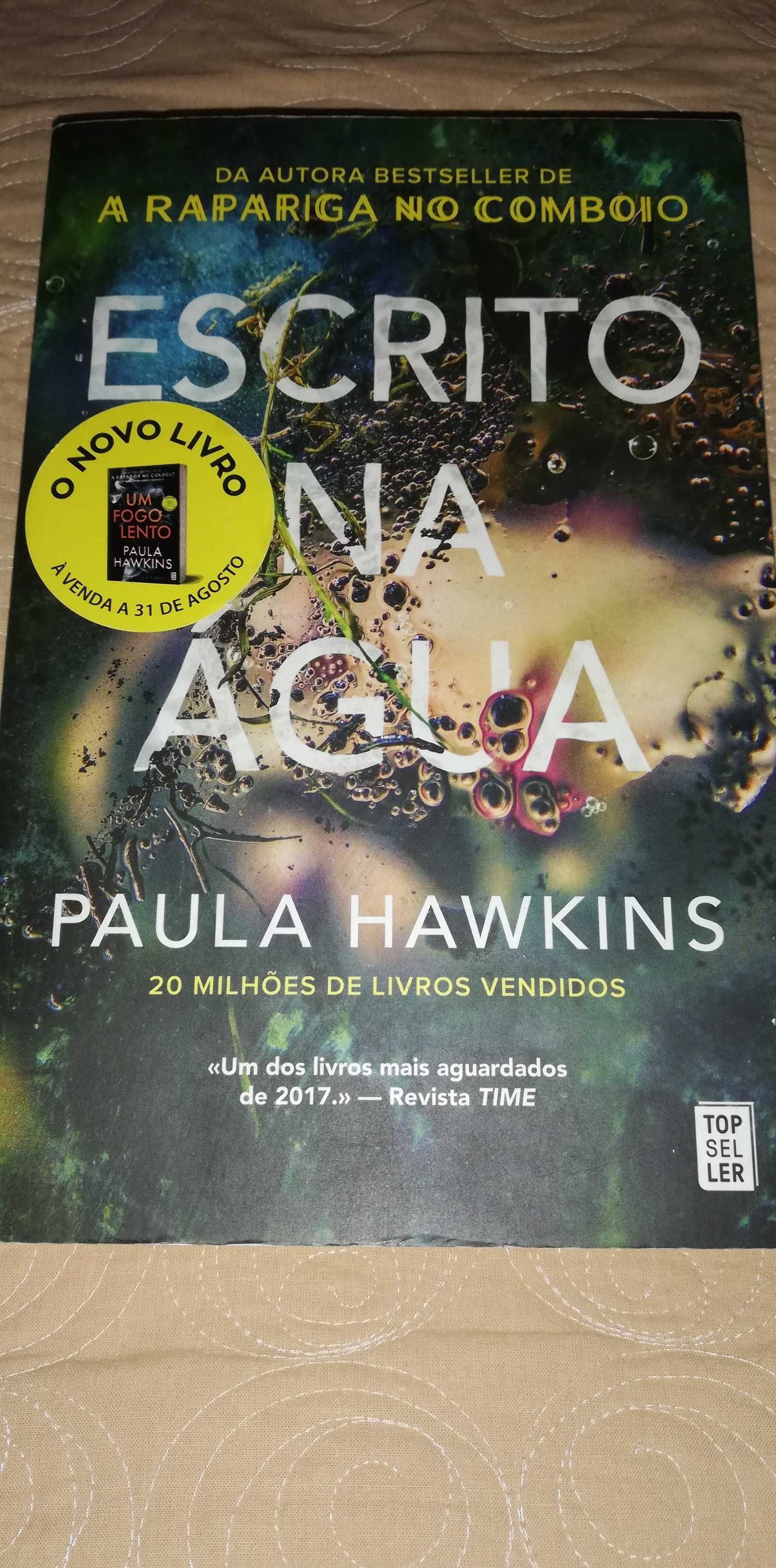 Escrito na água. Paula Hawkins