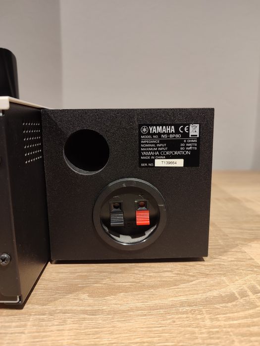 Hi-Fi система Yamaha MCR-040 USB, Audio CD, MP3