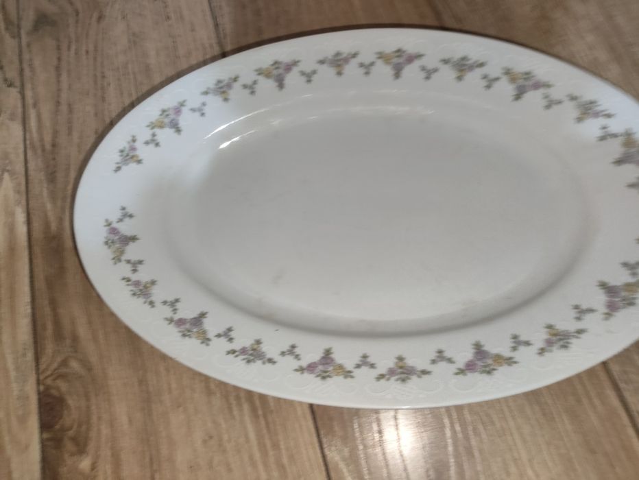 Różne pólmiski o różnej wielkości