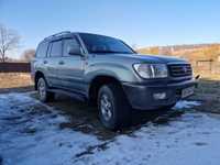 Land Cruiser 100. 2001