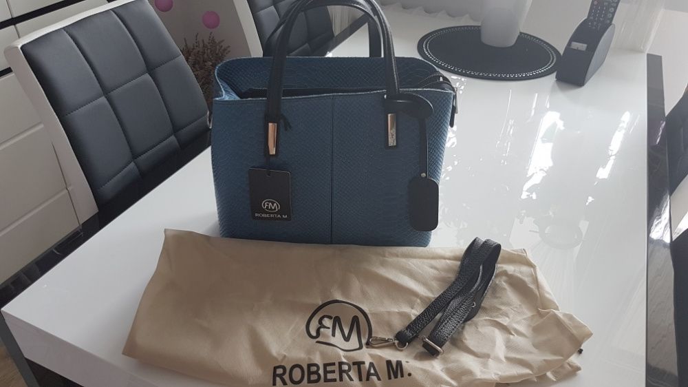 Torebka ze skóry naturalnej Roberta M.