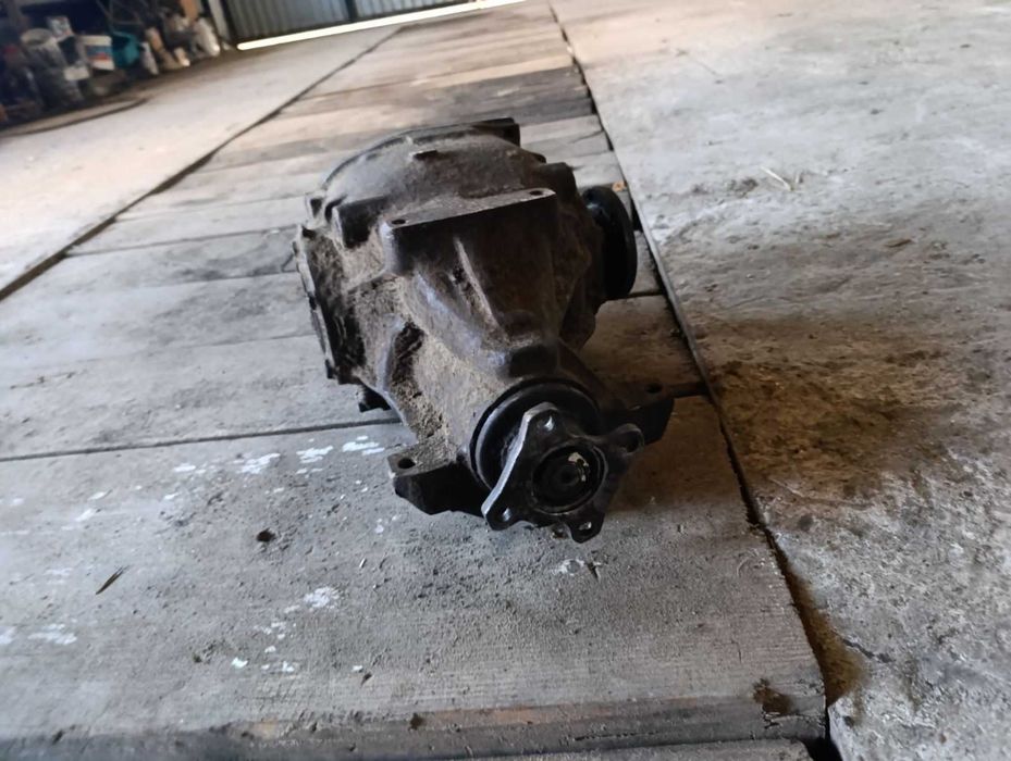 Задній міст BMW E34