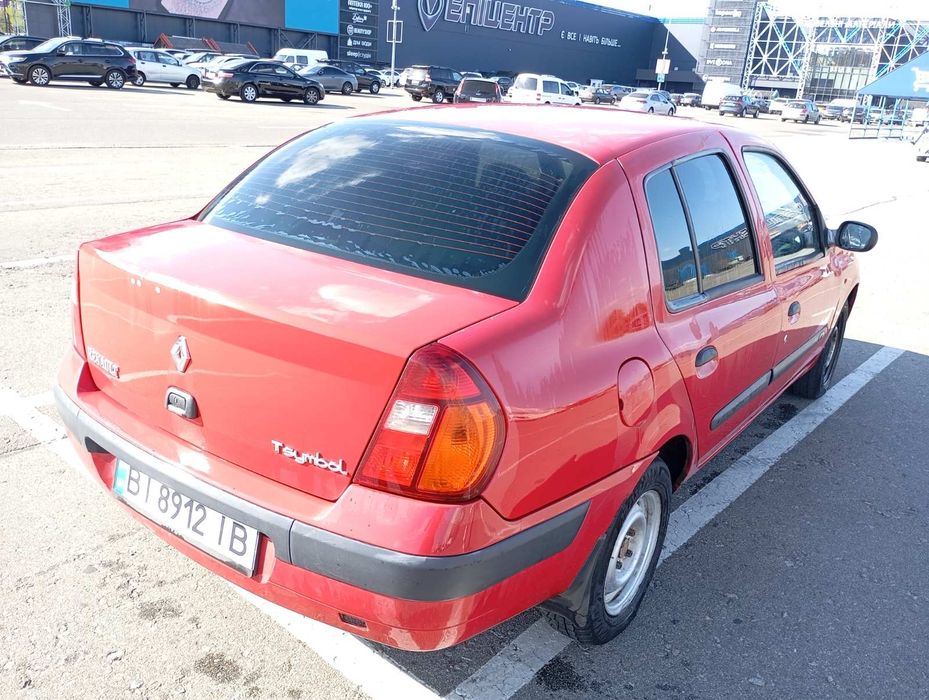 Renault Clio symbol 2004р.  1,4 бенз.