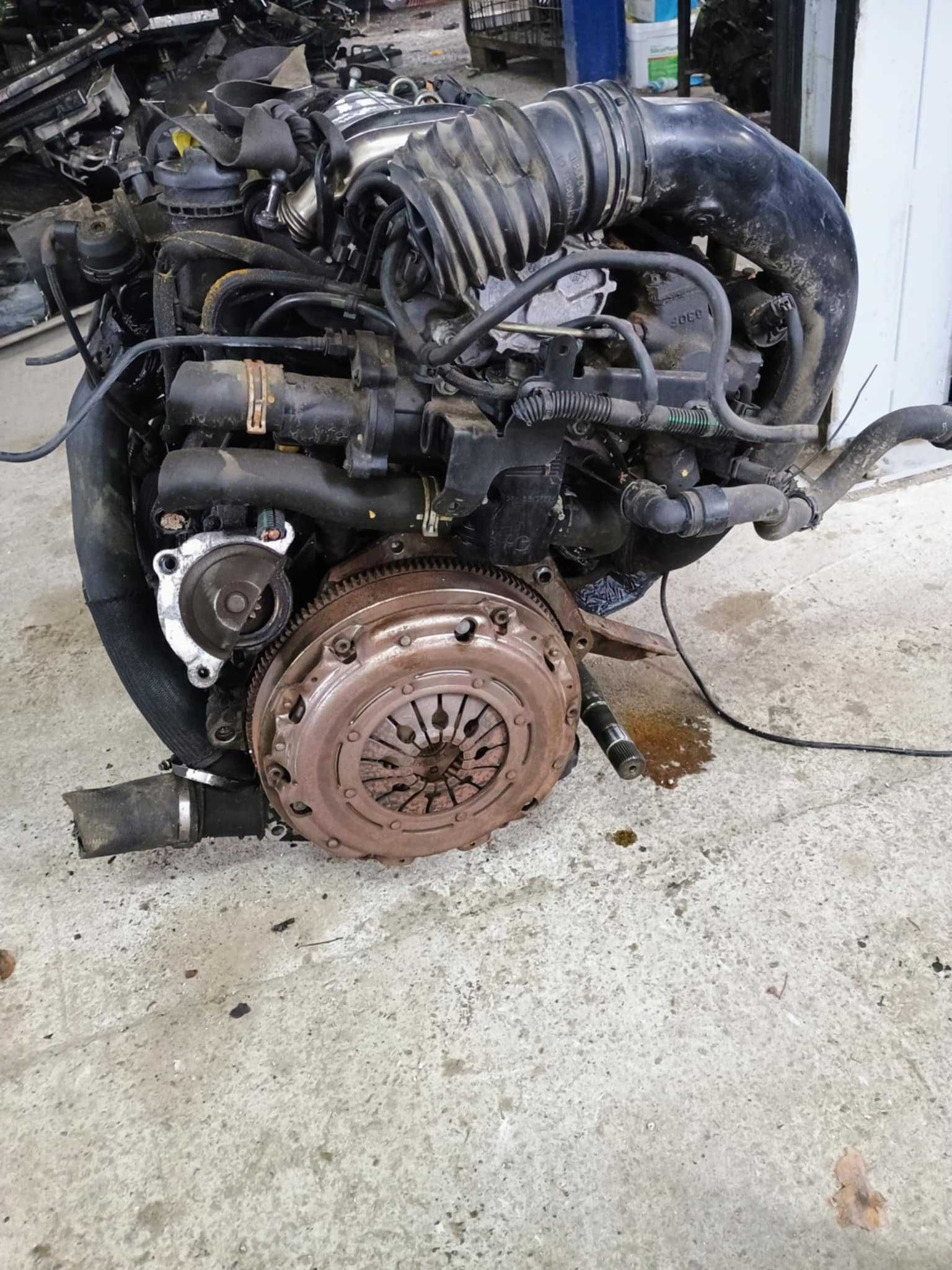 Silnik KOMPLETNY RHR 10DYTE Peugeot 407 2.0HDI 16v siemens