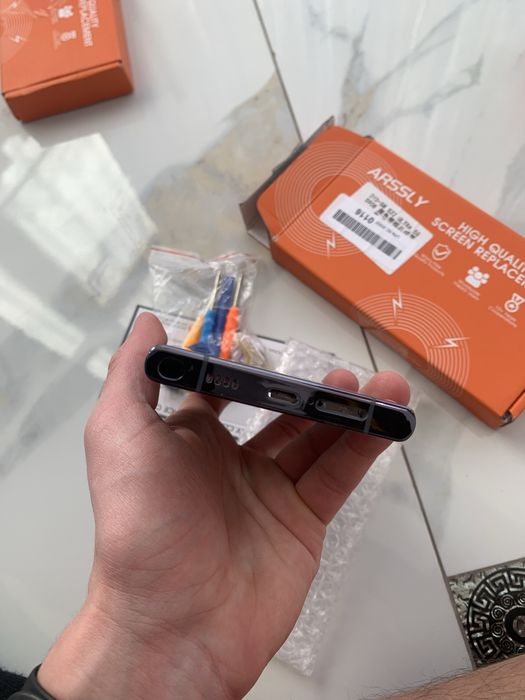 Дисплей Samsung Galaxy S22 Ultra 5G ARSSLY з рамкою (екран + тач)