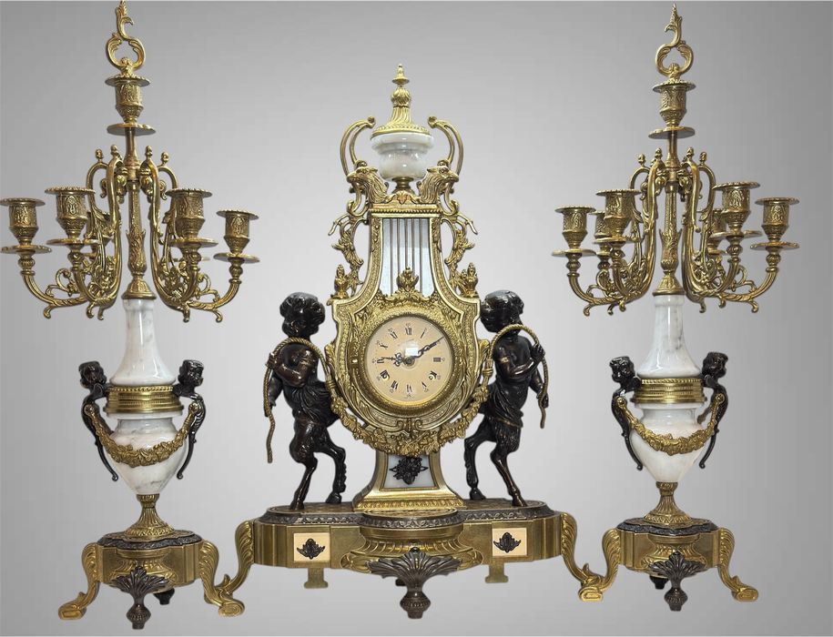 Антикварний годинник канделябри часы підсвічники канделябры подсвечник