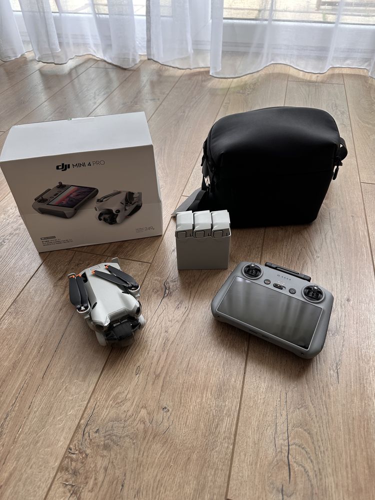 Dron Dji mini 4 pro Rc2 Fly more combo jak nowy + ochrona