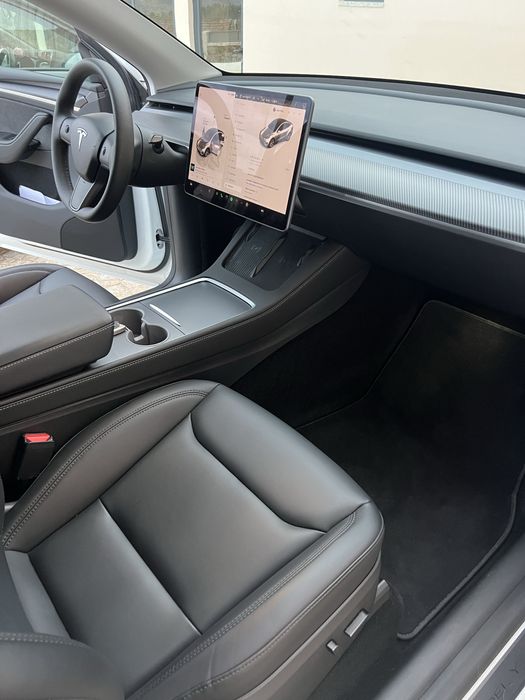 Tesla y Long Range Dual Motor