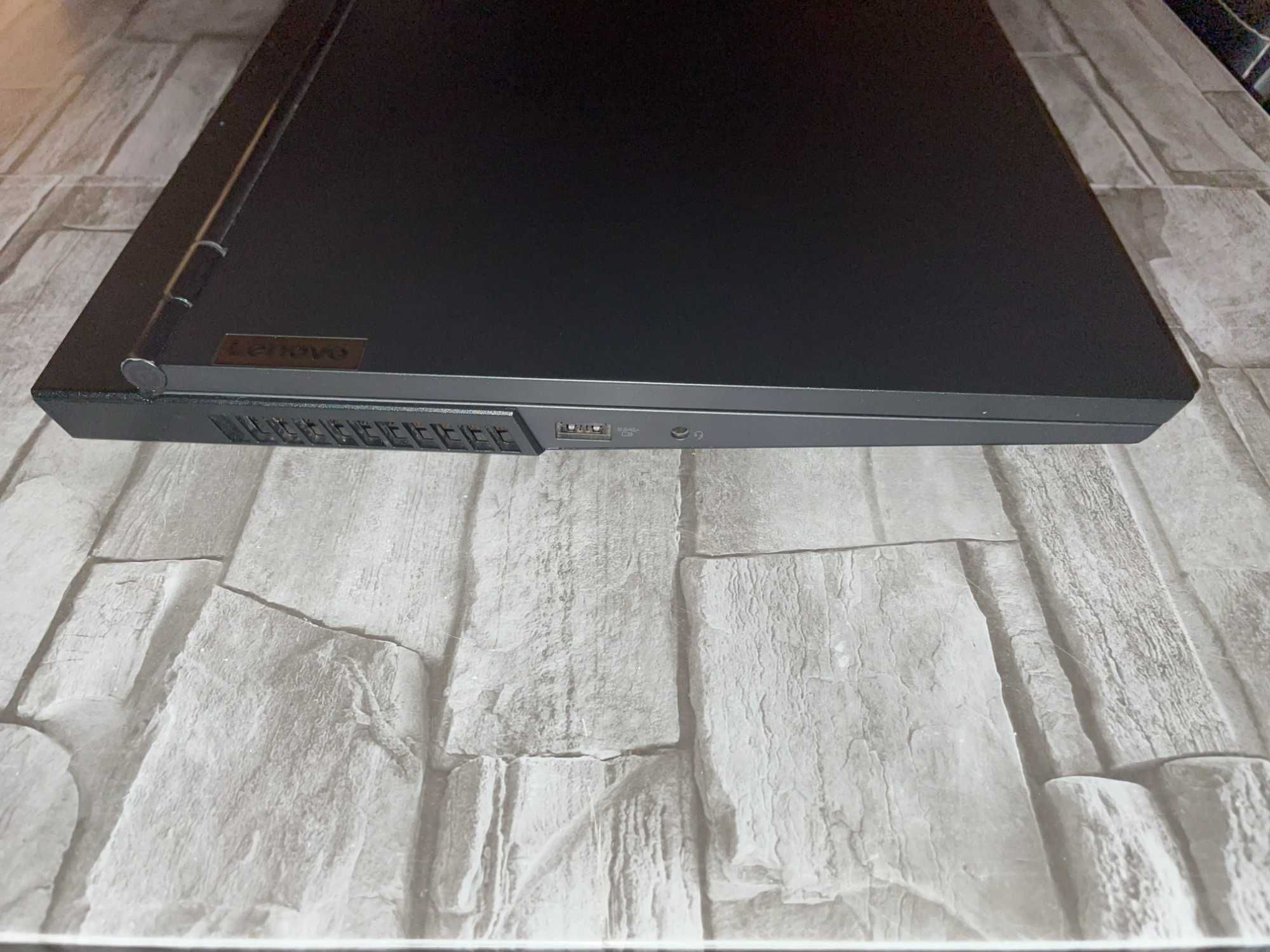 Portátil Gaming Lenovo Legion 5