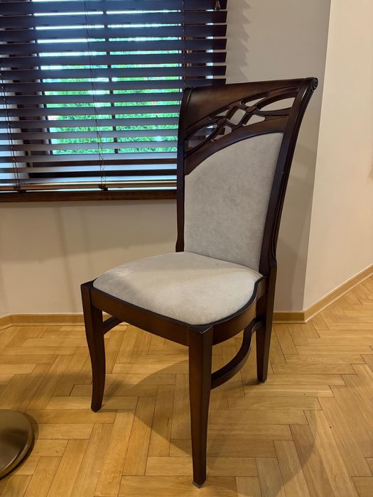 Krzesła do jadalni, krzesła stołowe brązowe, domowe, drewniane, stół