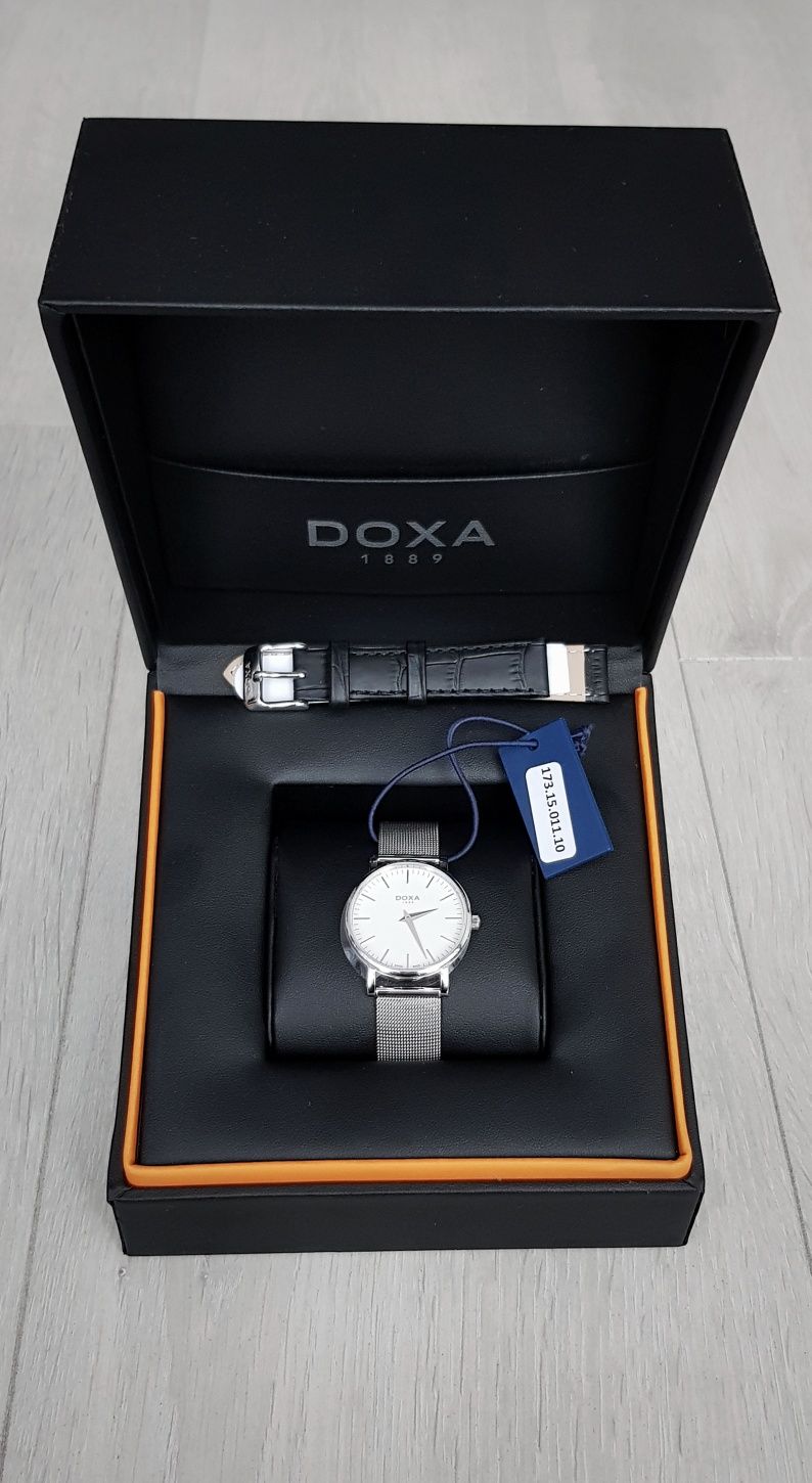 Zegarek DOXA na stalowej bransolecie