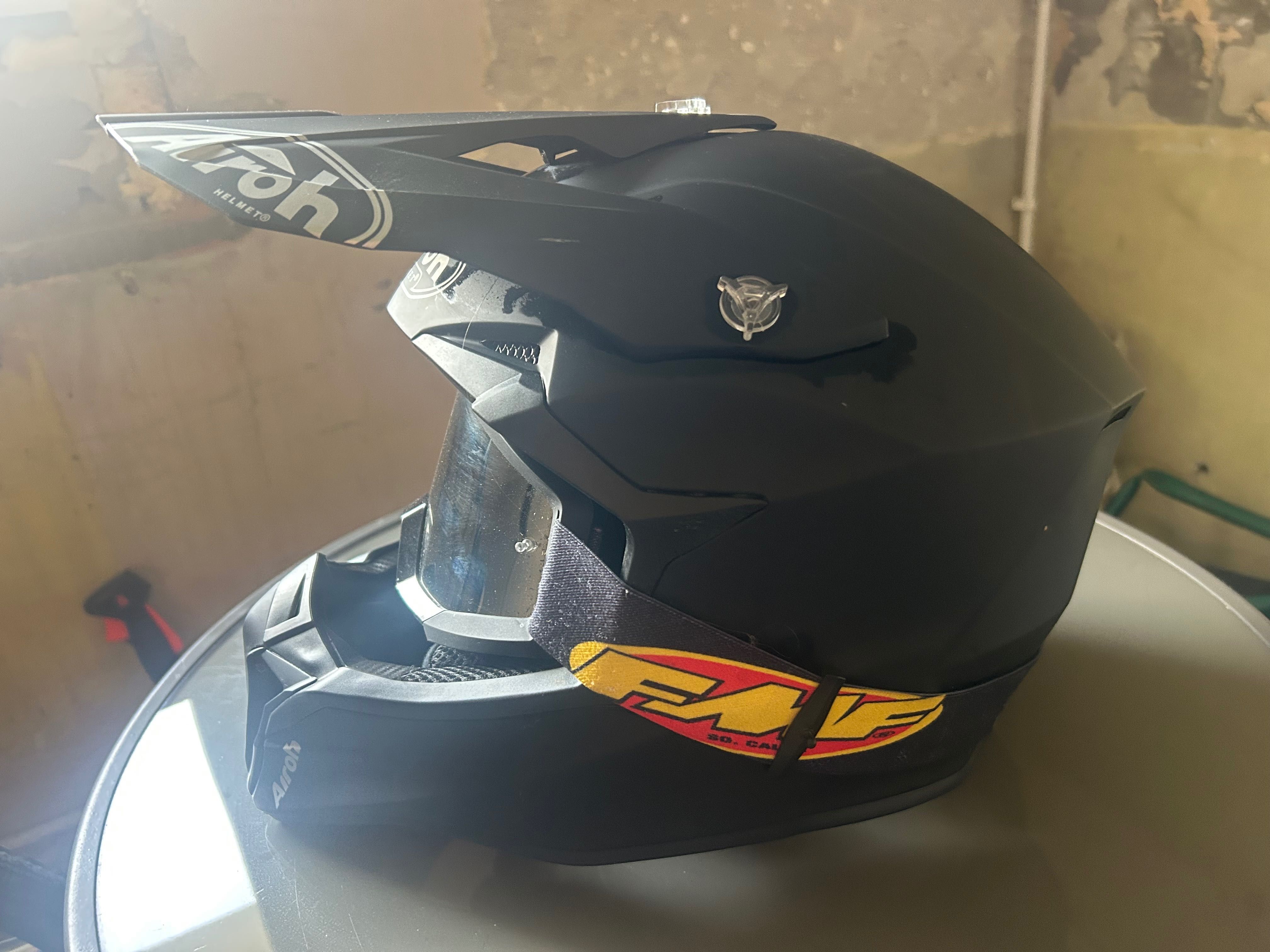 Kask cross quad airoh wrapp rozmiar m okazja