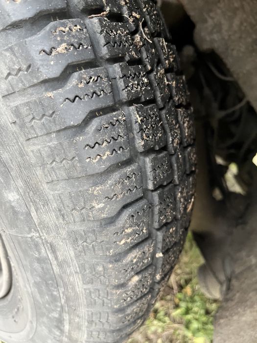 Mercedes mb 100 D , на гайки болты , метизы