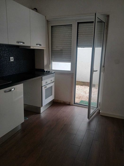 Arrenda T1 Alto da Ajuda