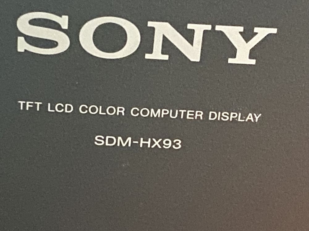 Tela de computador de secretária