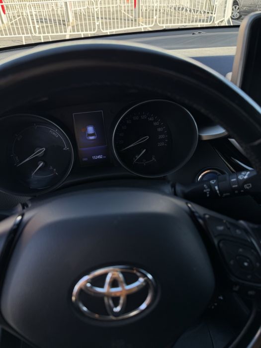 Toyota CH-R 1.8 HSD Exclusive + P.Luxury