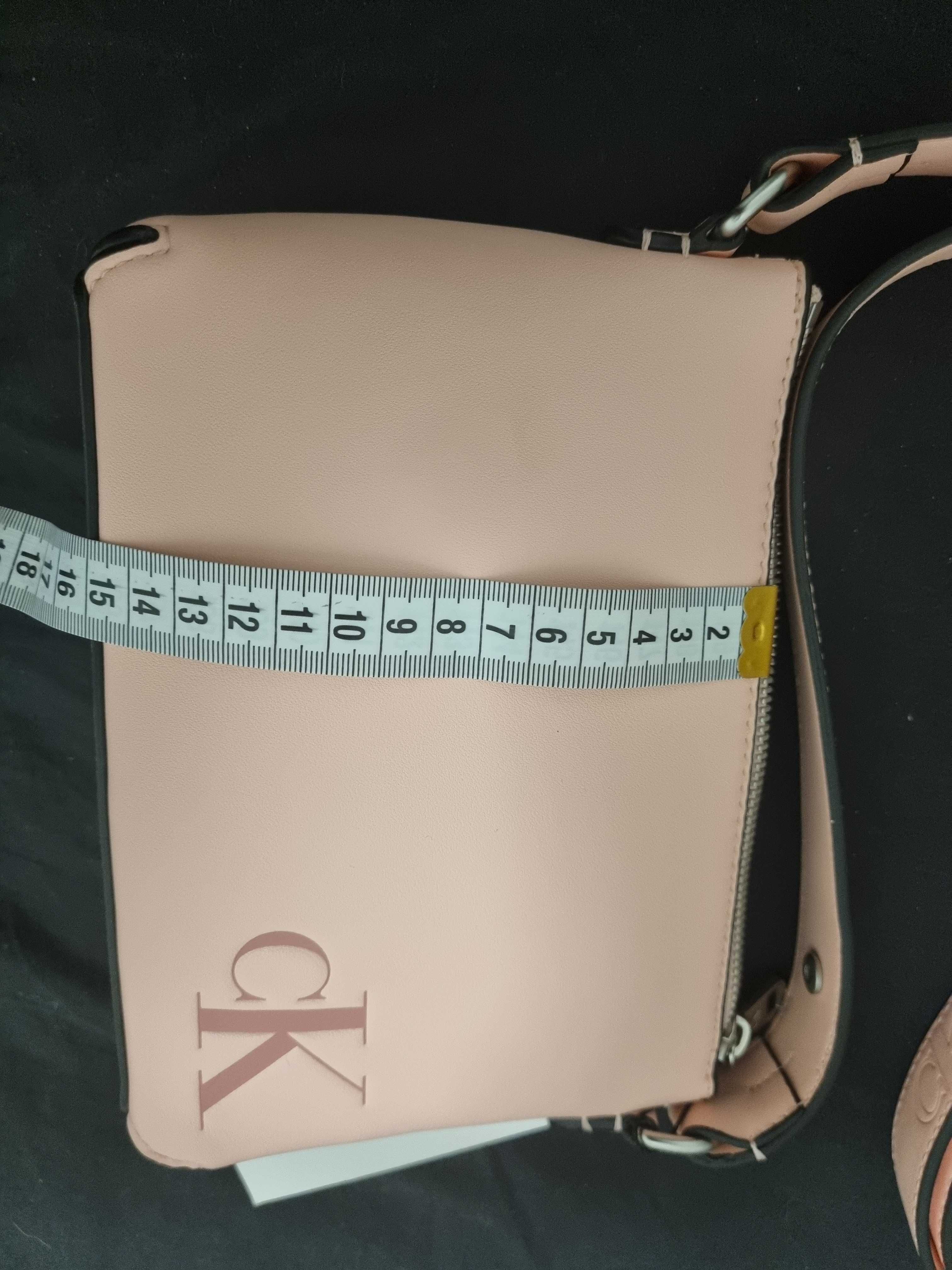 Продам оригінальну жіночу сумочку Calvin Klein