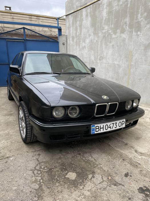 Продам BMW 730 e32