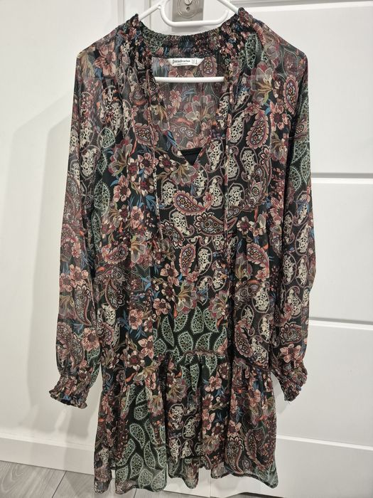 Krótka sukienka stradivsrius