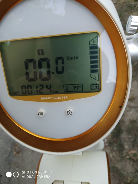 Електросамокат Тесла