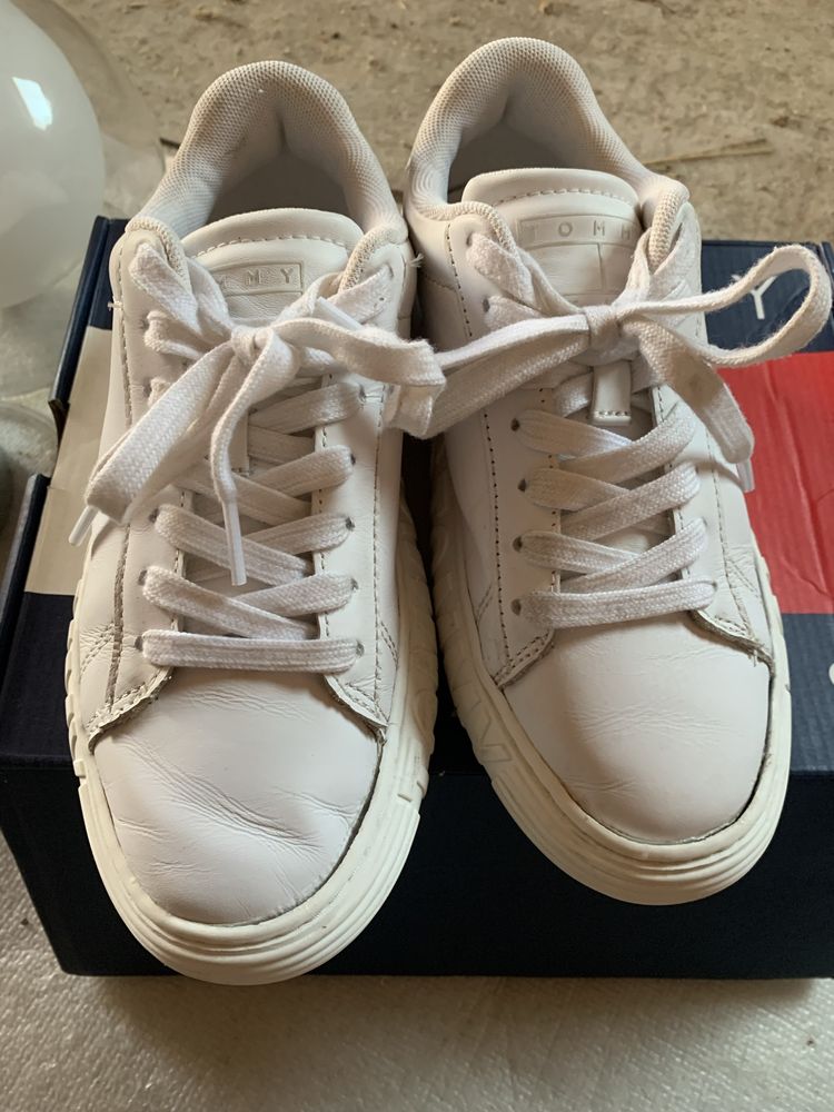 Damskie Sneakersy TH defekt