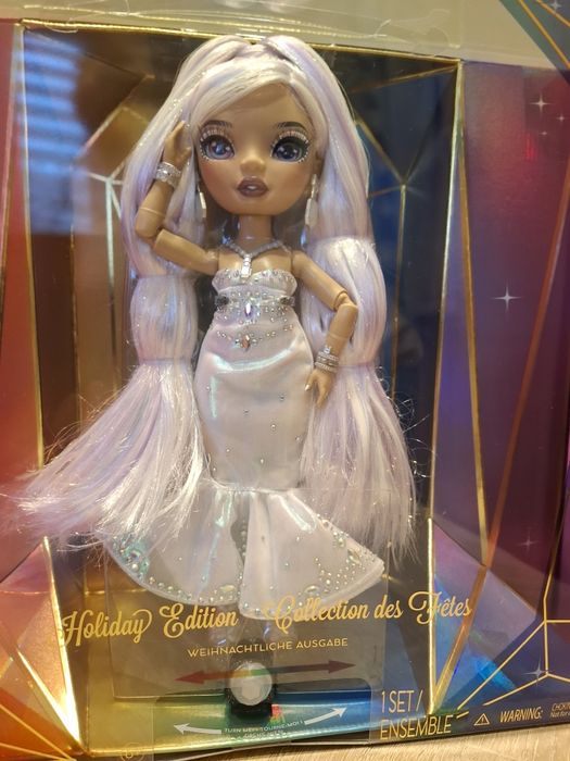 2022r Kolekcjonerska Rainbow High Holiday Edition Roxie Grand.