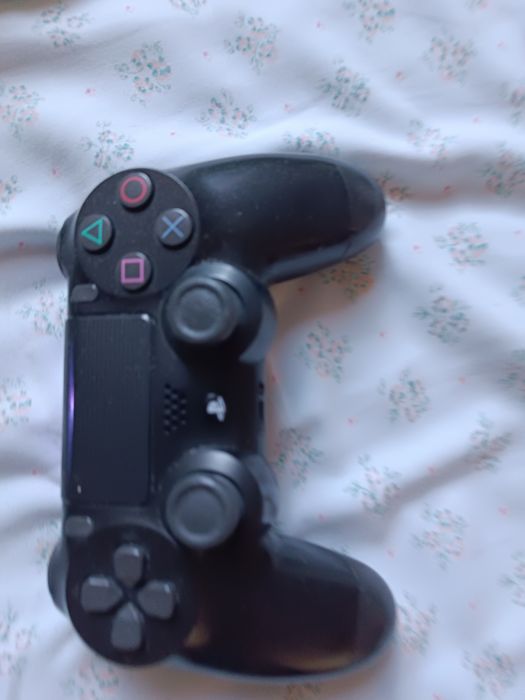 PS4 pro 500 GB TUDO A FUNCIONAR