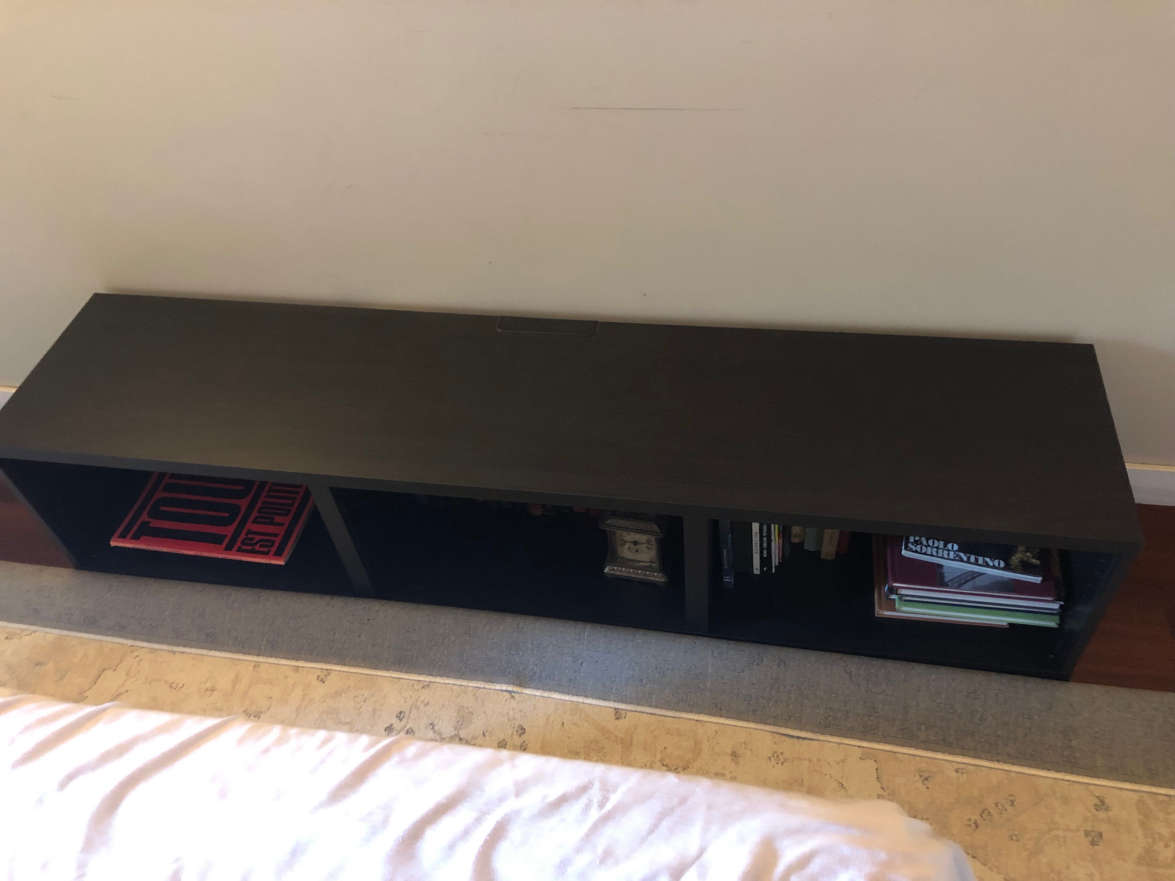 Móvel TV IKea modelo Besta