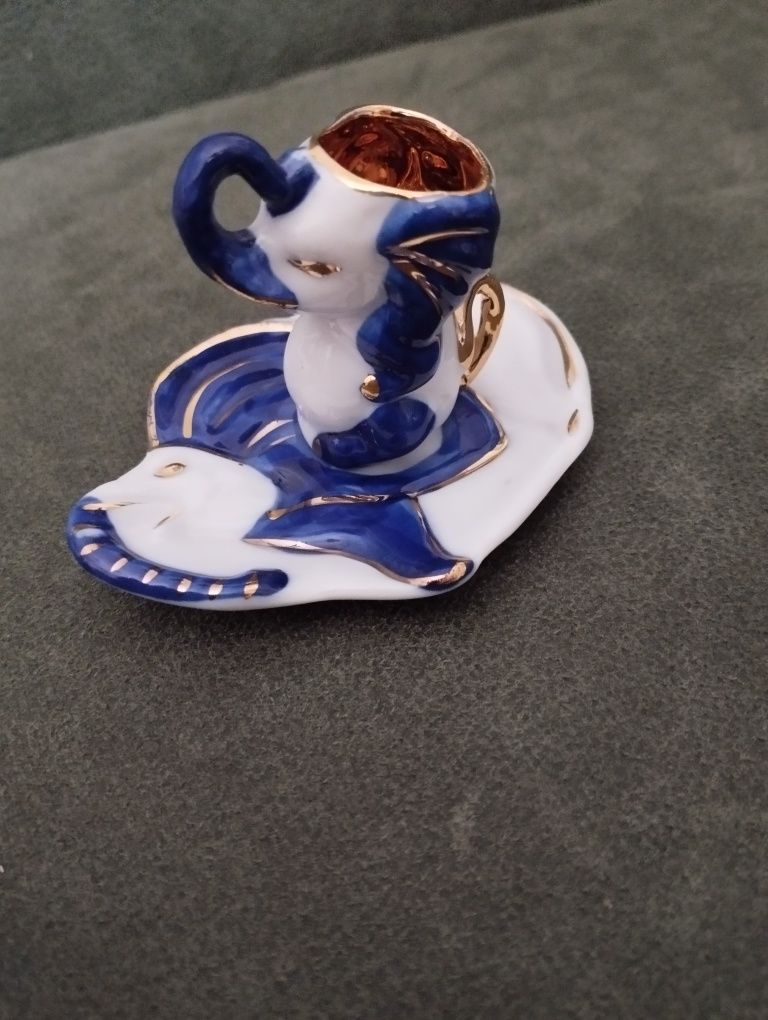 Chávena Miniatura em forma de Sapato ou Elefante