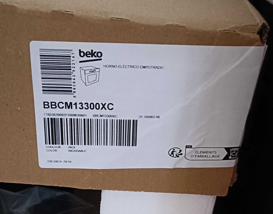 Totalmente NOVO. Forno BEKO BBCM13300XC
