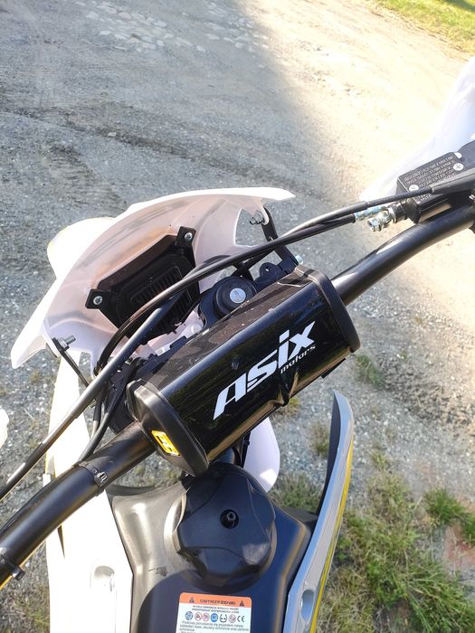 Asix XB 83 pojemność 250cc