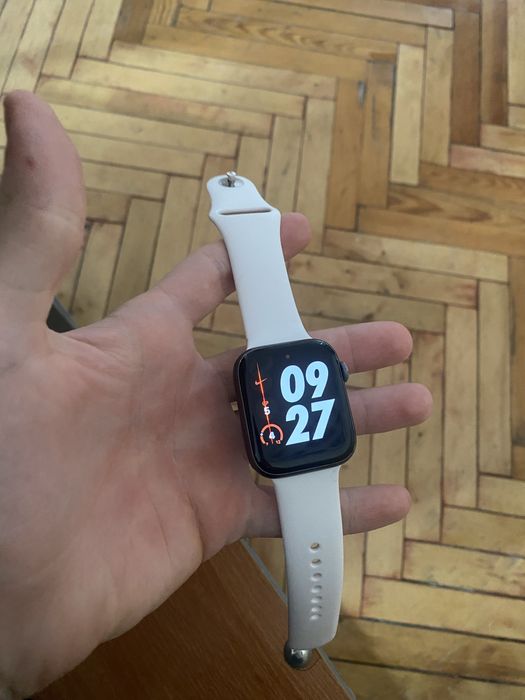apple watch 4 44mm NFC GPS