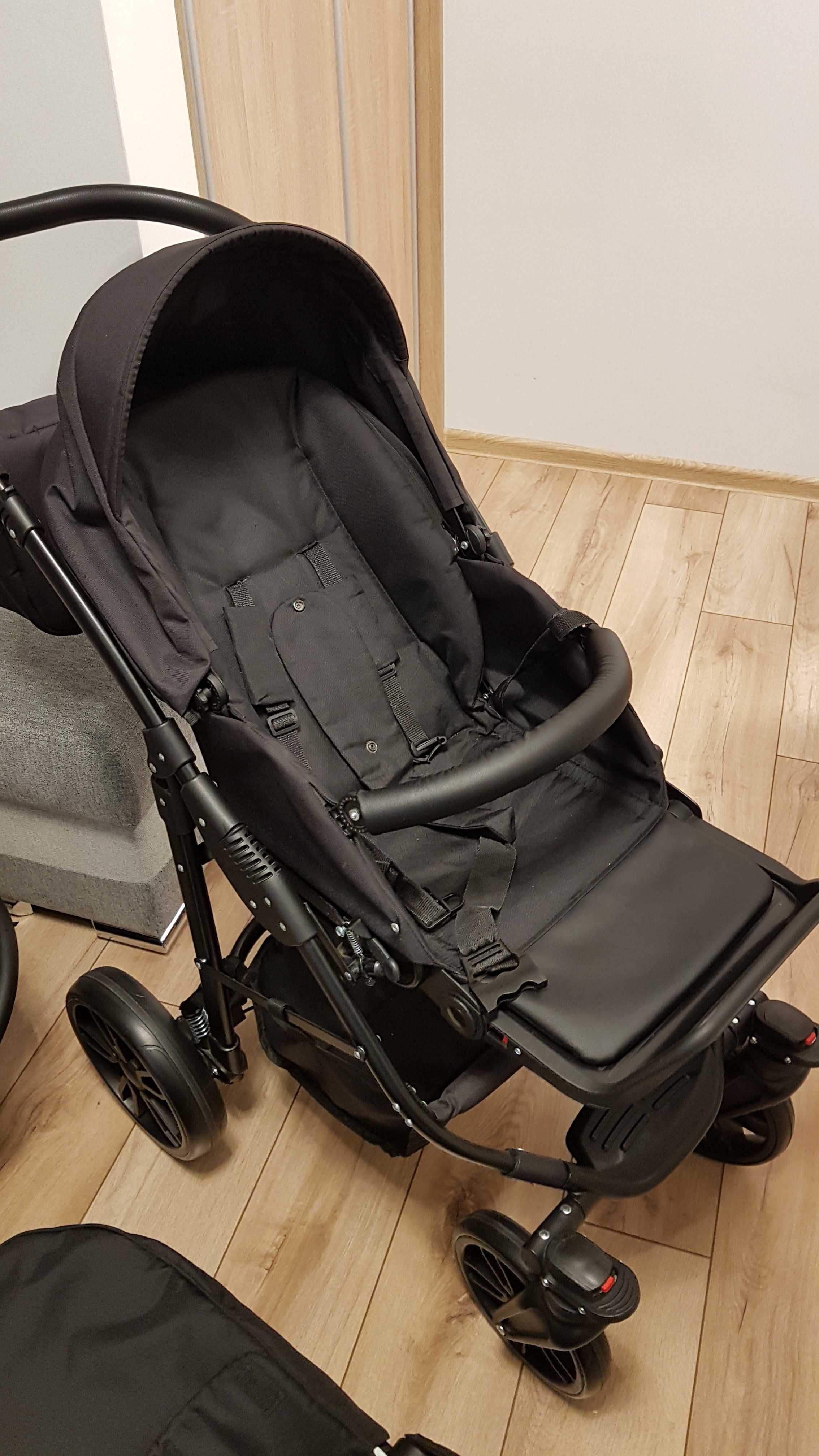 Wózek dziecięcy, 3 in 1, nosidełko, gondola i spacerówka