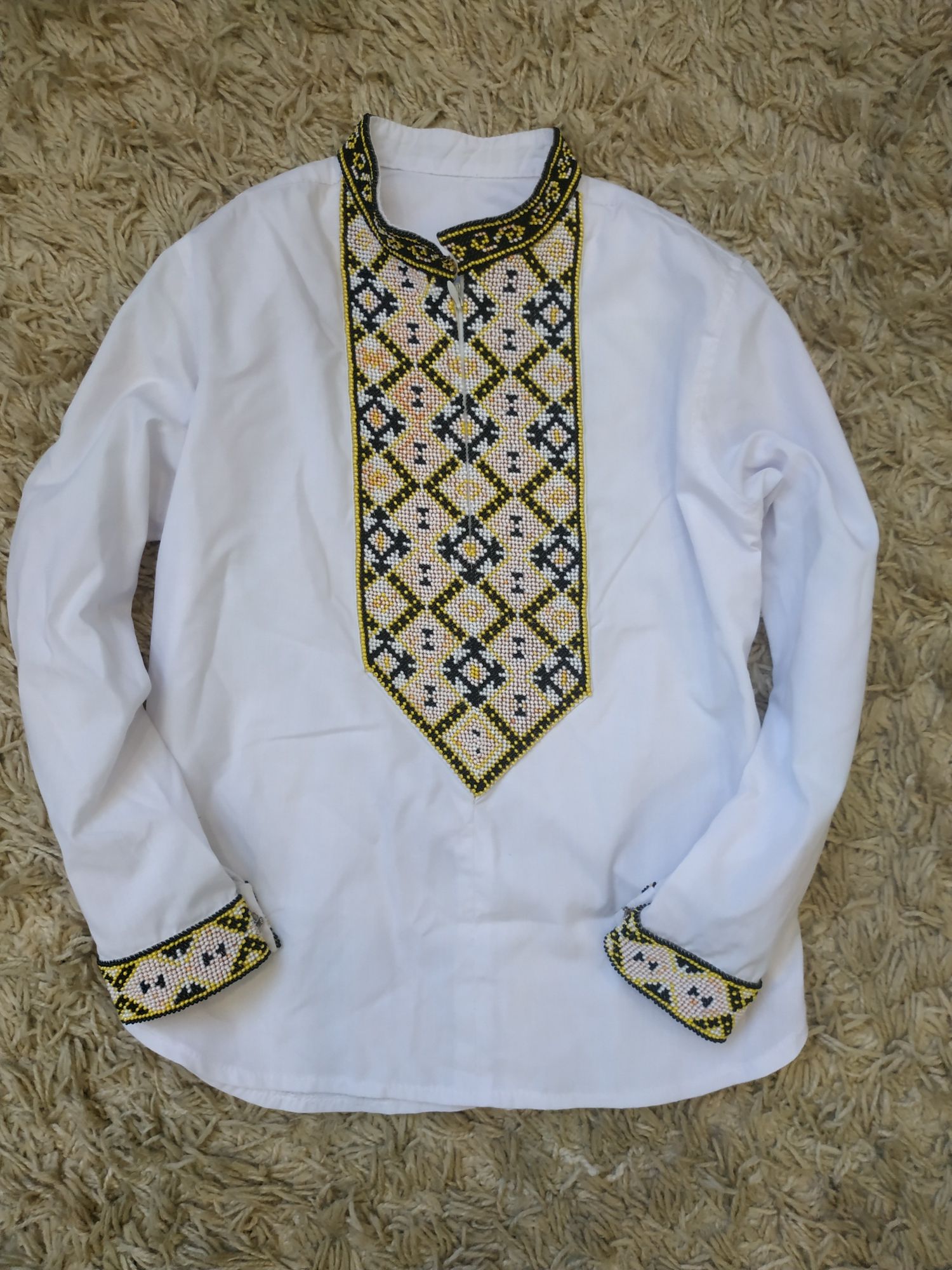 Вишиванка з бісеру