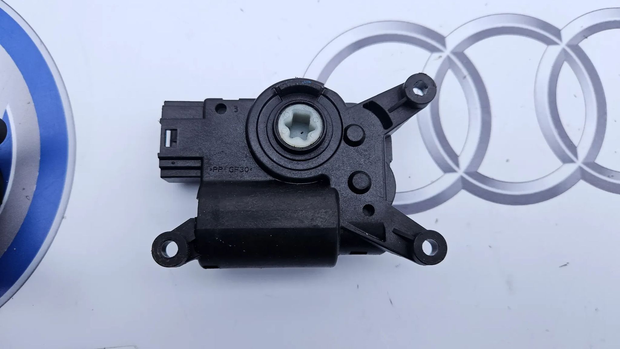 Silniczek nagrzewnicy dmuchawy 5Q0907511K 5Q0907511J 5Q0907511K VW GOLF VII SEAT LEON III